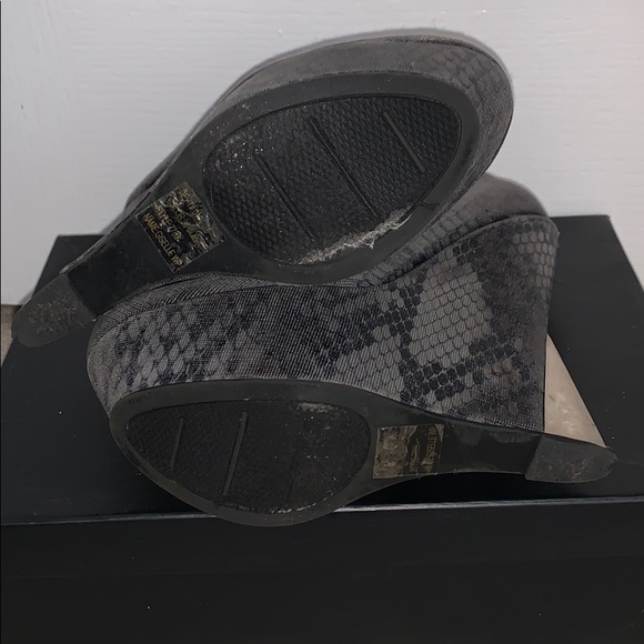 Snakeskin Wedge - Picture 5 of 5